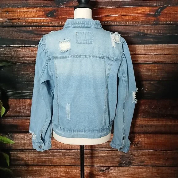 Between Us Jean Jacket 1X Cropped Distressed Ripped Light Wash Denim - Picture 3 of 10